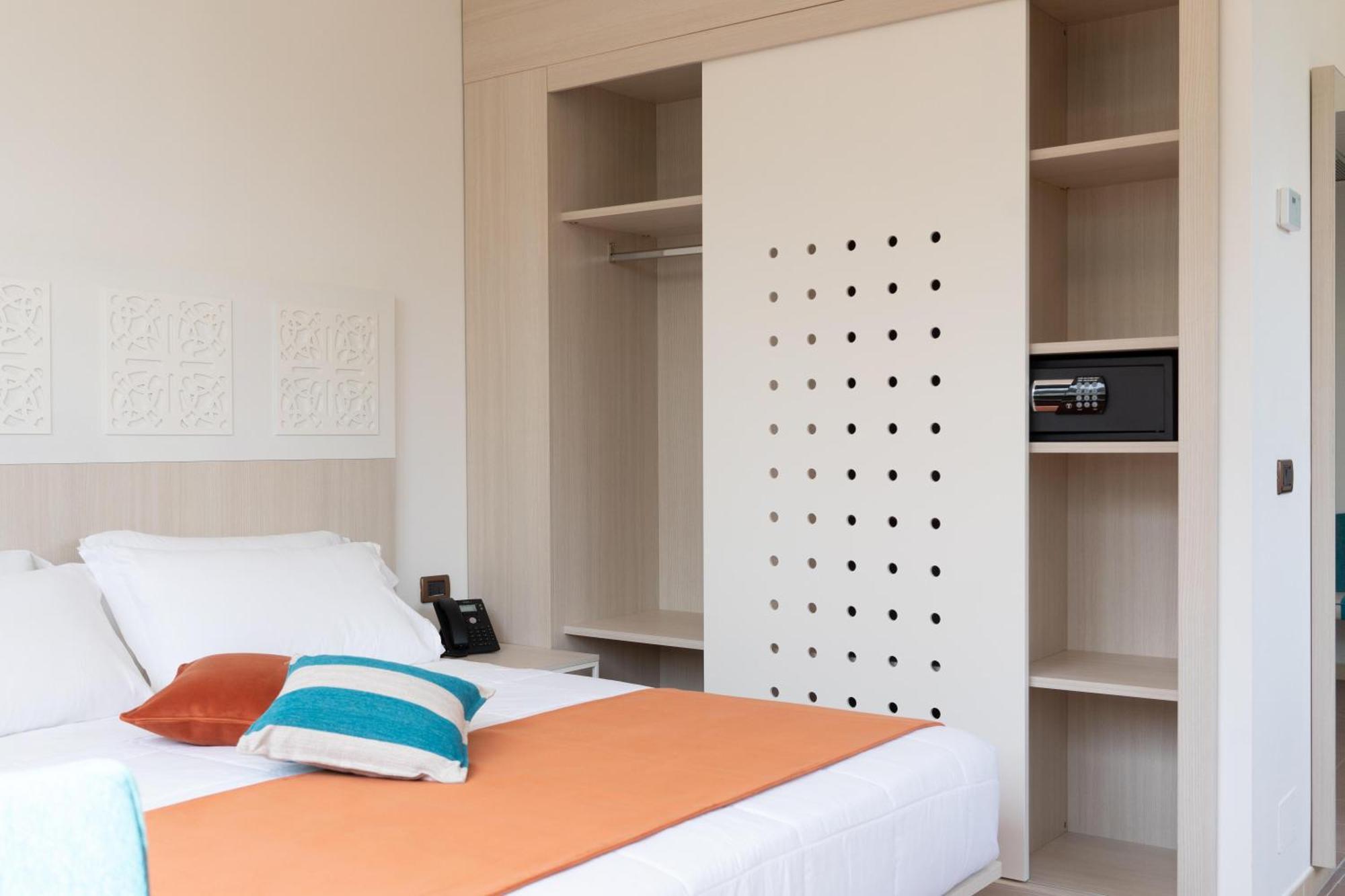 Porto Giardino - Cdshotels Монополи Екстериор снимка