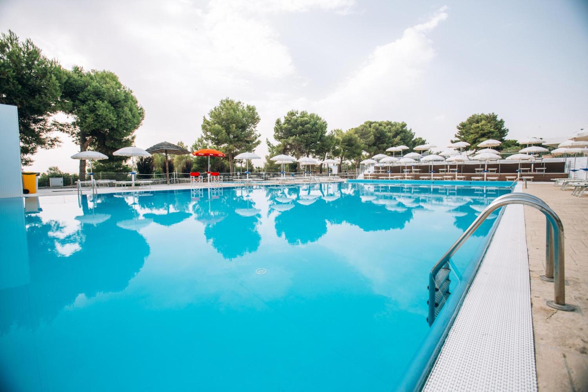 Porto Giardino - Cdshotels Монополи Екстериор снимка