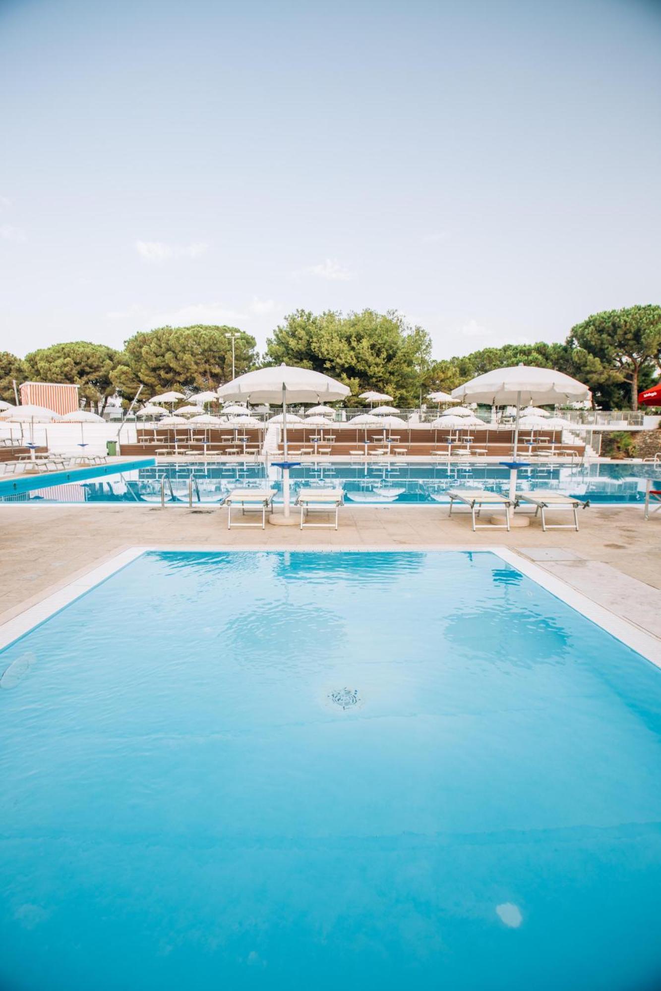 Porto Giardino - Cdshotels Монополи Екстериор снимка